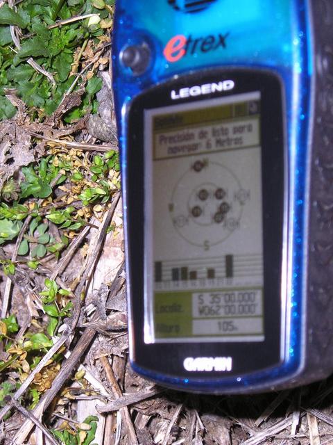 Picture of the GPS showing 35s 62w confluence