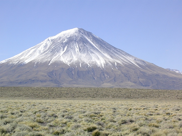 El volcan Payén  - Payen Volcano