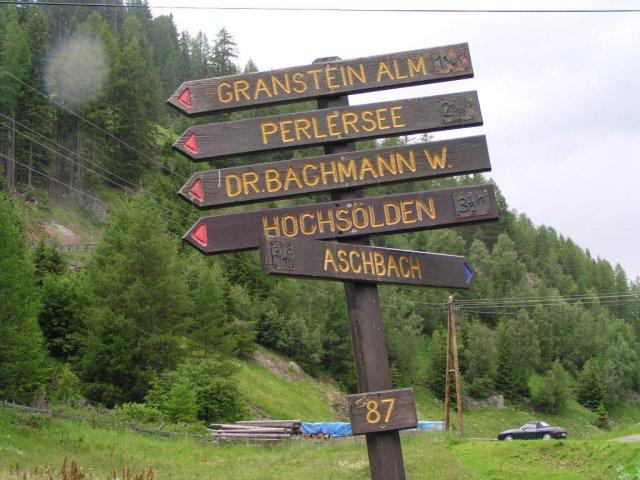follow the mark to "Granstein Alm" - Folgt dem Wegweiser zur "Granstein Alm"
