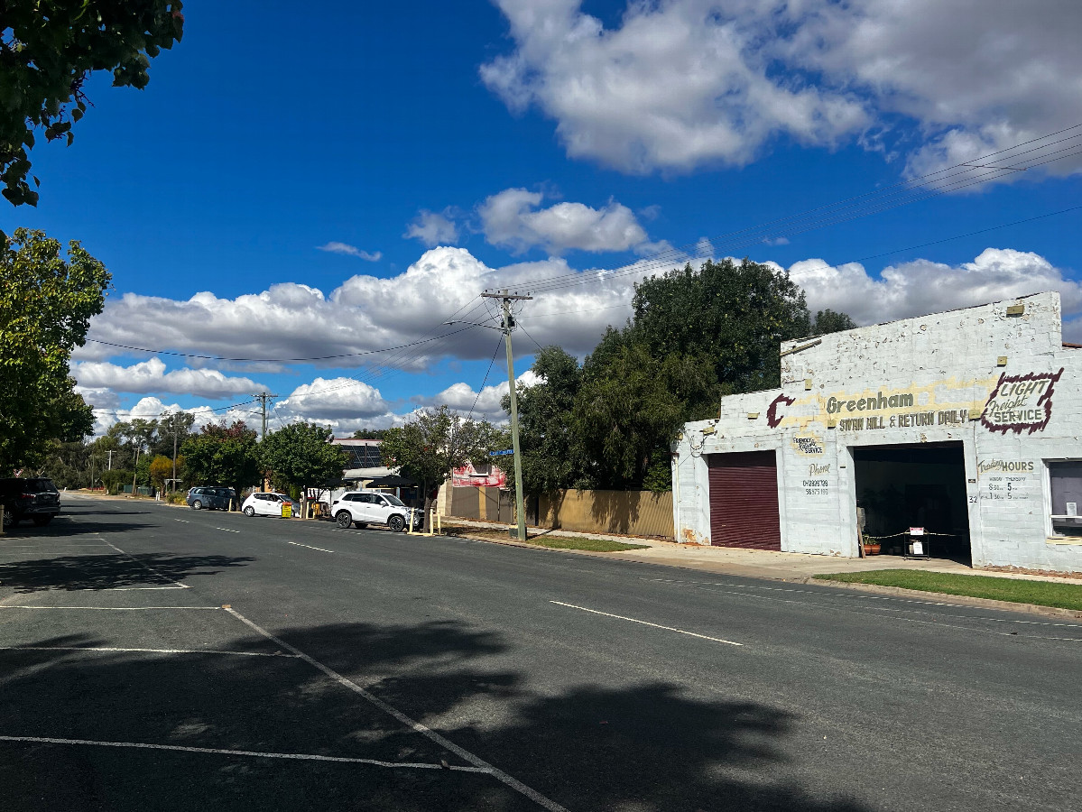 The main street of the small town of Moulamein, a few km South of the point