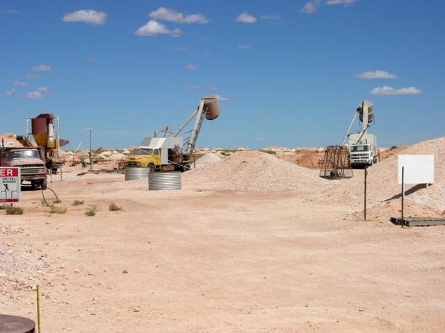 A typical opal mine near Coober Pedy