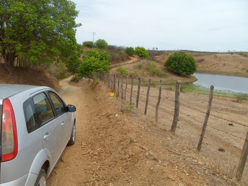 Nove quilômetros em estrada de terra até a confluência - nine kilometers on unpaved road up to the confluence