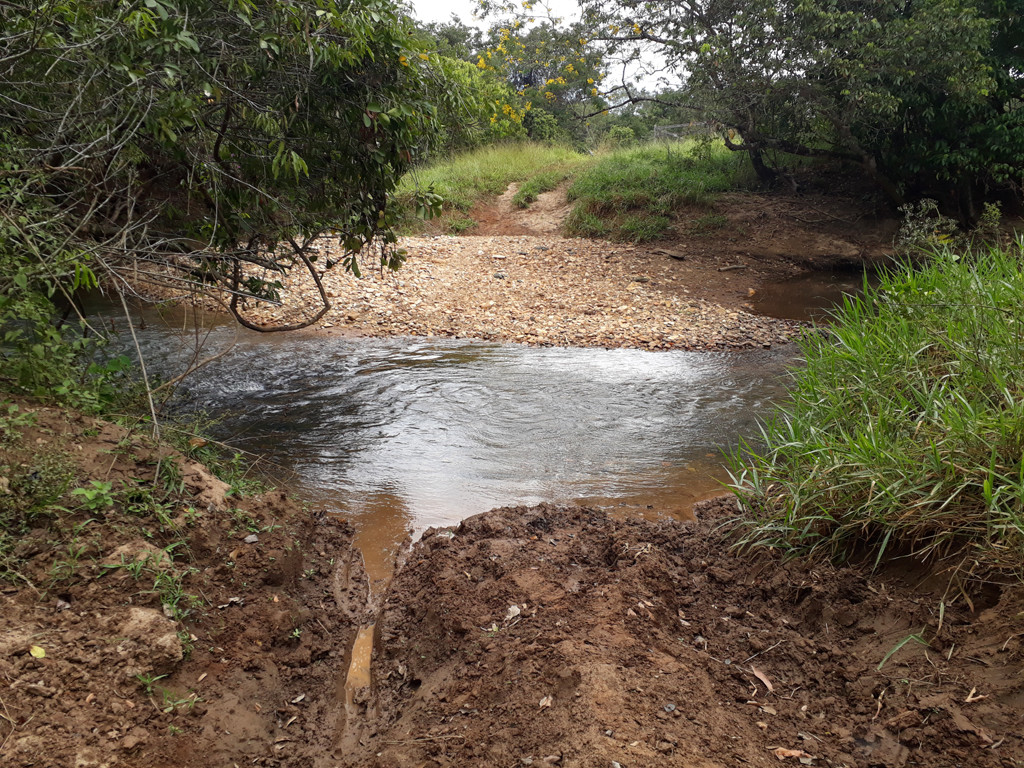 Travessia do riacho - crossing the stream