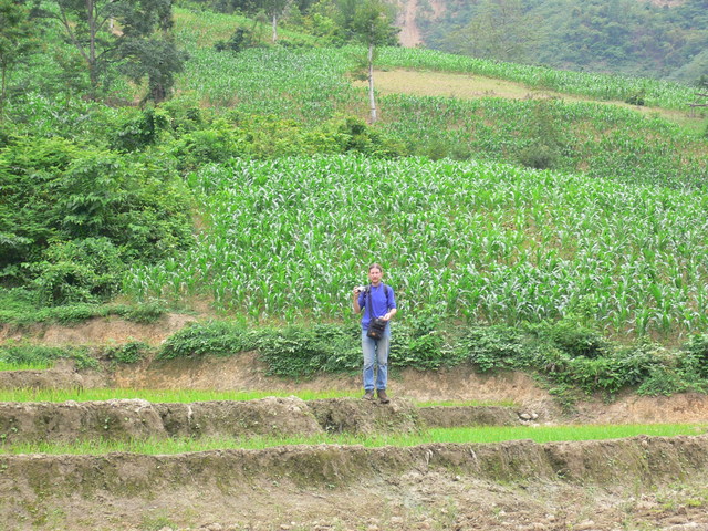 Targ at the confluence point, balancing precariously on the very narrow mud bank between newly planted rice paddies.