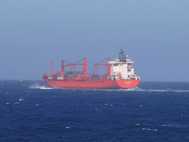 Container ship "CSAV Chicago" northbound in the Windward Passage