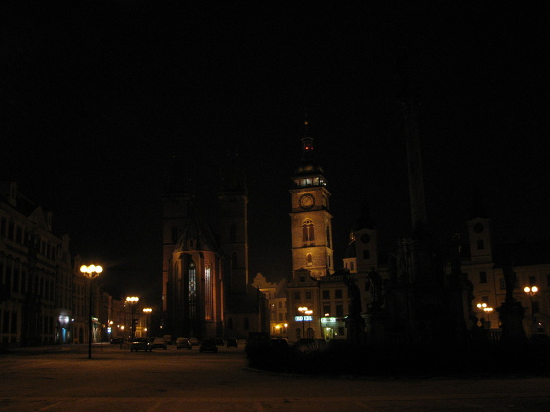 High square by night in Hradec Kralove - Rynek nocą w H.Kralove 