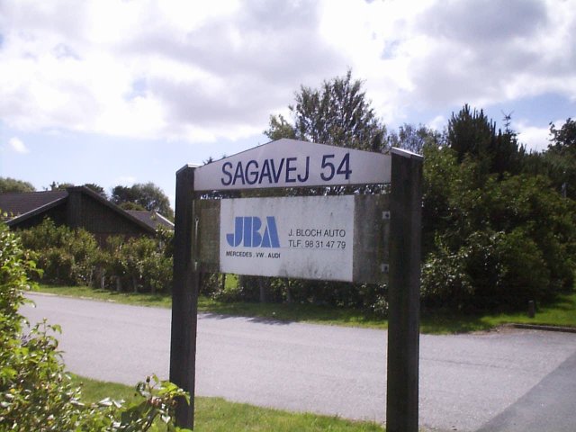Nearest sign (Saga road)