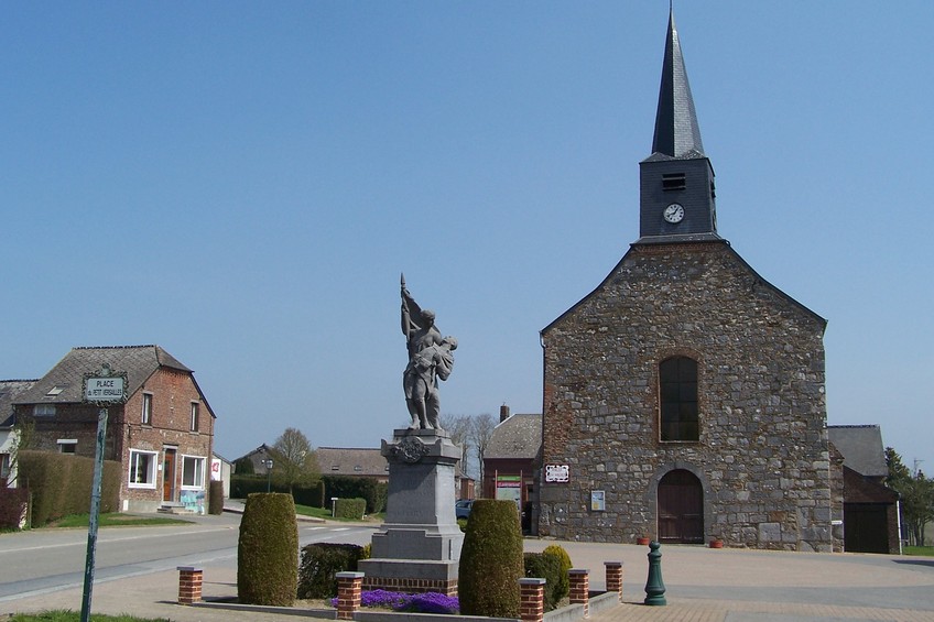 Place du Petit Versailles in the nearby village of Clairfontaine