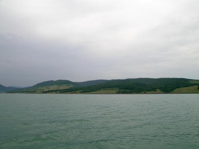 North view from the middle of Sioni reservoir