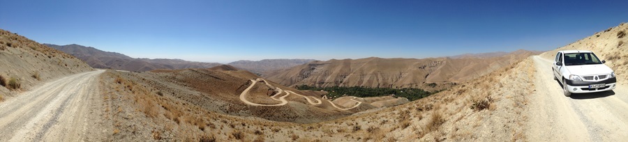 Panorama half way up with the oasis Sorheh 5 km from CP