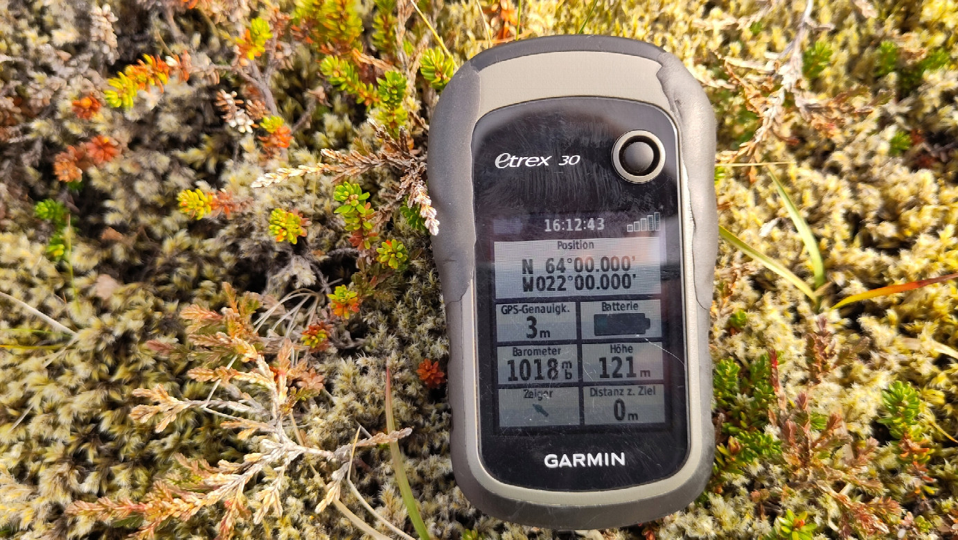 GPS-reading at 64N-22W