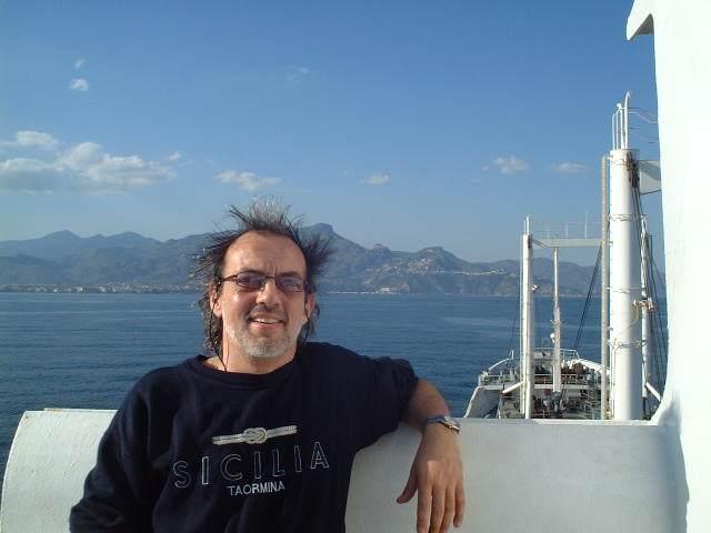 Captain Peter approaching his hometown Taormina with his ship