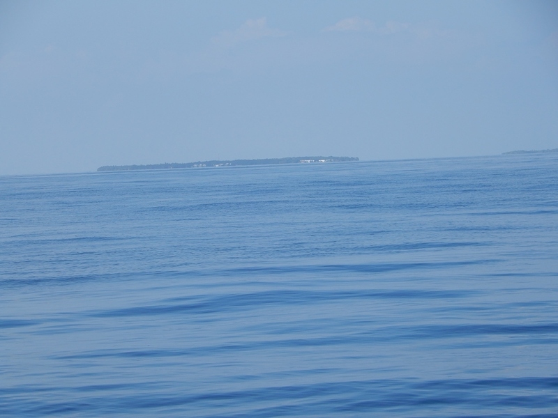 View South-West to Ihavandhoo Island in 9.2 km distance