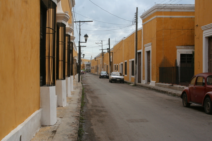 This is how downtown Izamal looks like. It is a very nice town.