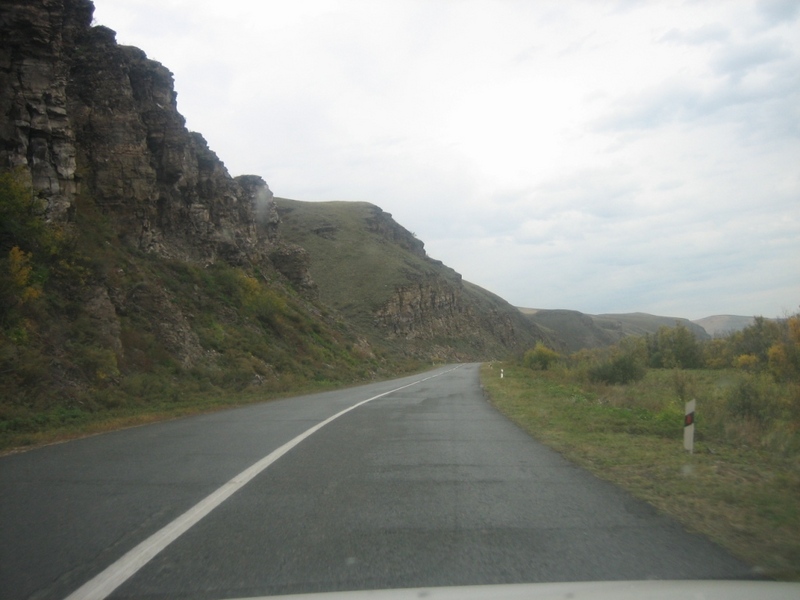 Road to Kavkazskoye