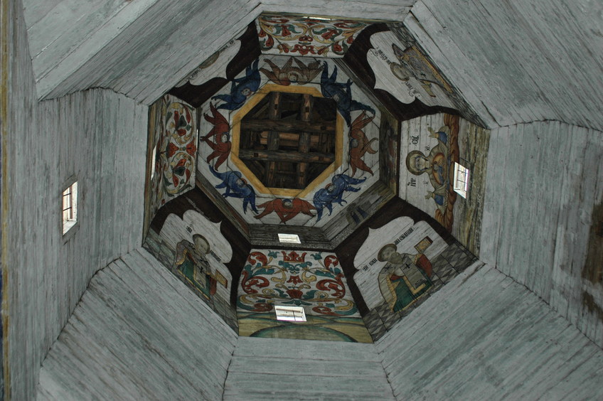 Ceiling painting in wooden Znamenskaya church/Роспись неба в деревянной Знаменской церкви