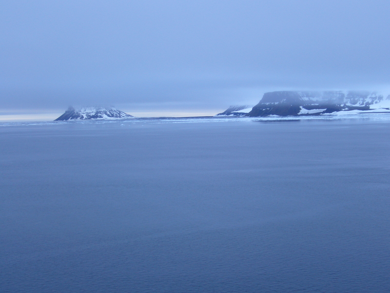 West: Bell Island (left) and Mabel Island
