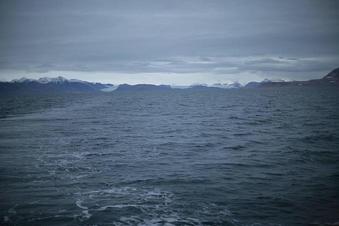 #1: View east towards Kongsfjorden