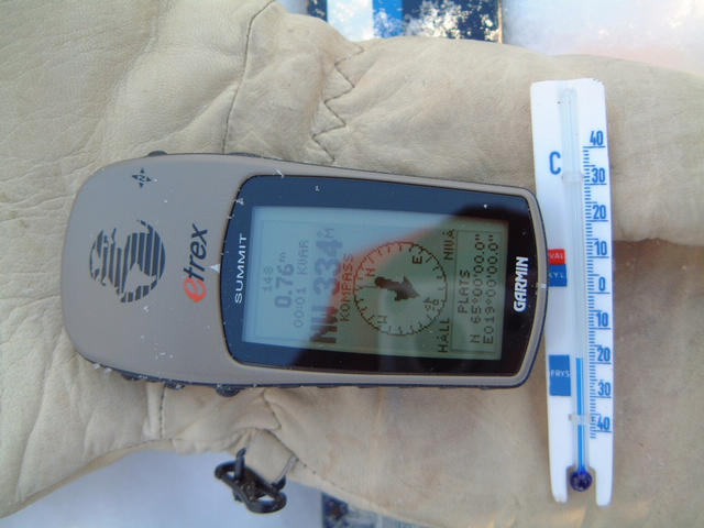 GPS at 65N 19E , thermometer at -18C (0 F).