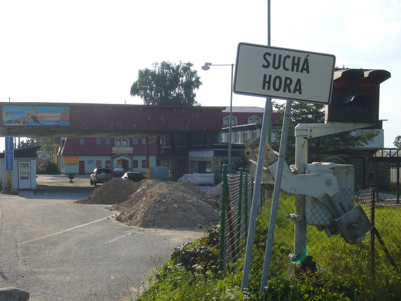 Old border station in Suchá Hora - Nieczynne przejście graniczne w Suchej Horze