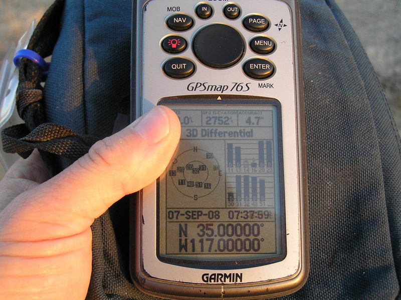 GPS reading at the confluence after a very short confluence dance.