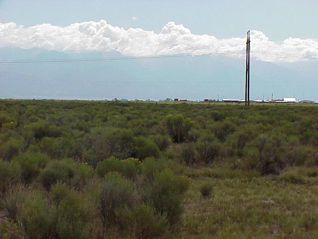 View to the east from the confluence at the Sangre de Cristo Range.