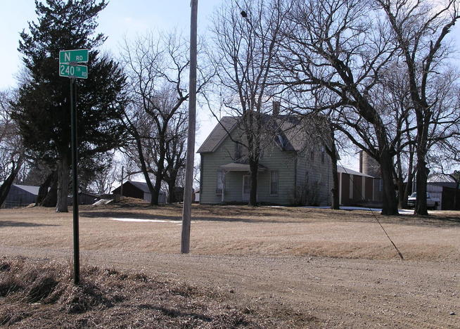 The nearest house to 40N 96W is in Kansas at the corner of N and 240th Roads.