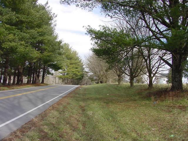 36N 85W is eastern Tennessee's roadside confluence point.