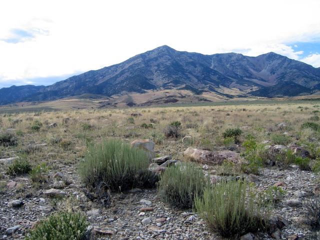 Confluence general area with cairn