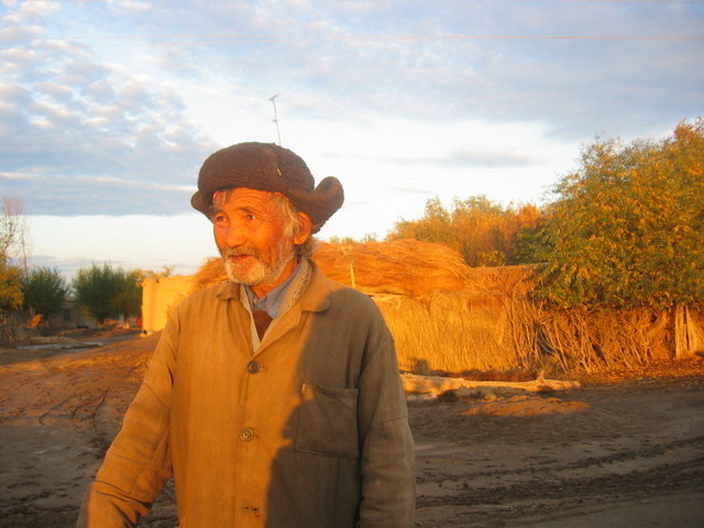 Farmer in Qārozak