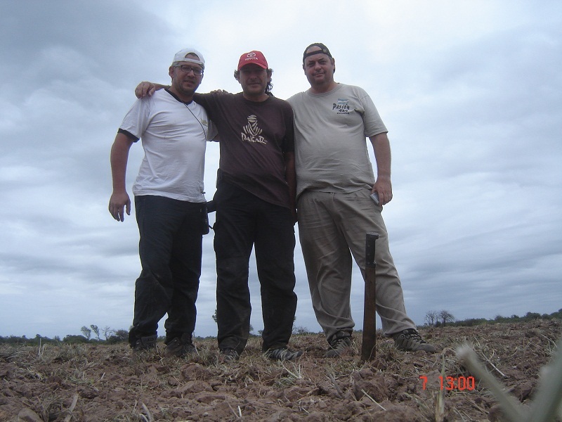 GRUPO DE VISITANTES. HUNTING TEAM