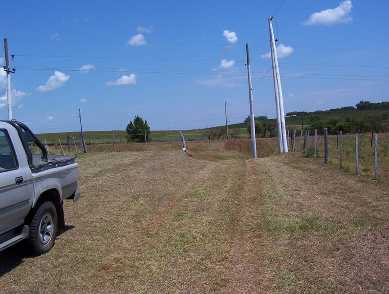 Entrada al campo. Entrance to field