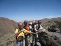 #7: Rolo, Matu, Vera, Guada durmiendo y Gonza en la cabeza de Dinosaurio. Rolo, Matu, Vera, Guanda sleeping and Gonza at Dinosour head