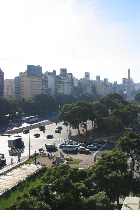 Avenida 9 de Julio with obelisk