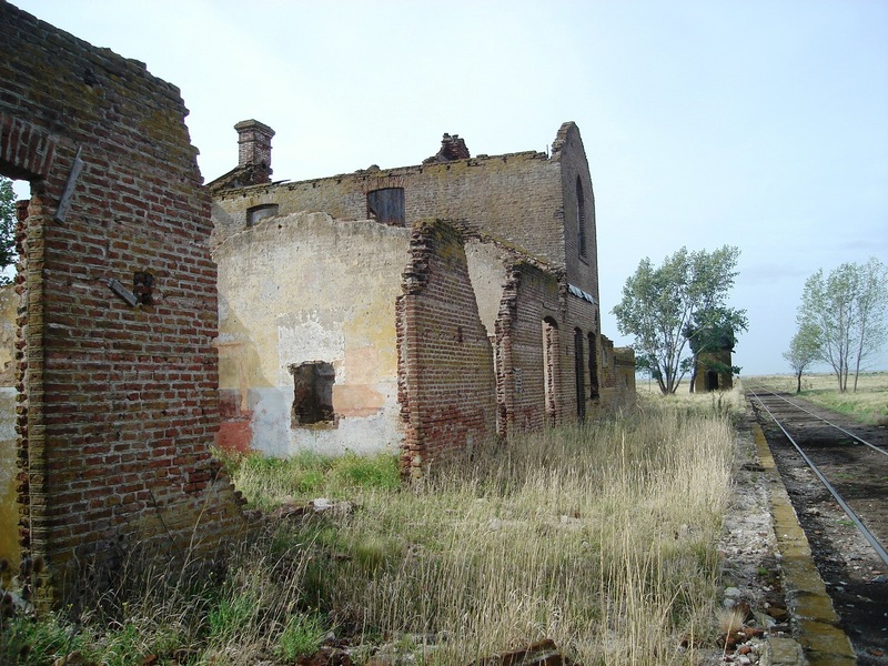 Abandonada Estación Alzaga - Abandoned Alzaga Railroad Station