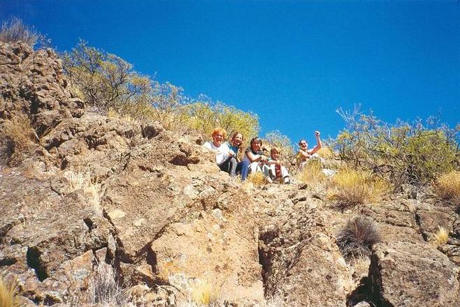 El grupo de ascenso ubicado en el punto.