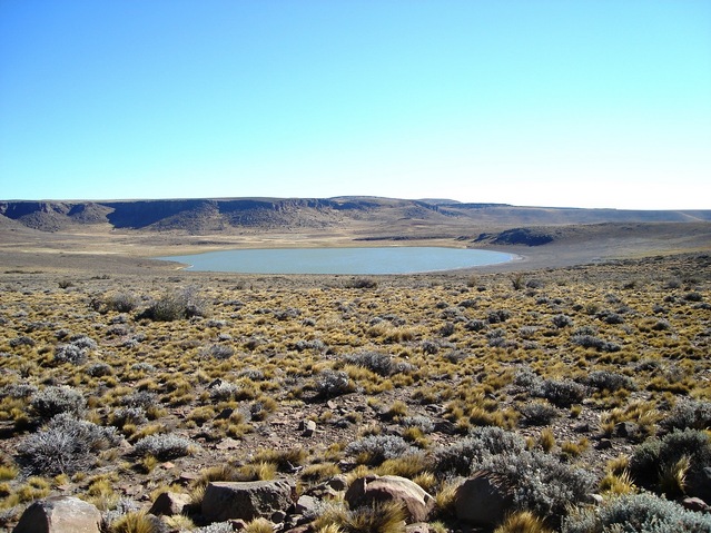 Hermosas lagunas de Somuncurá -  Beatiful lagoons on Somuncurá