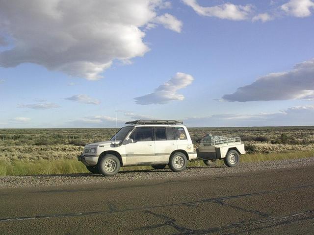 Estacionados mientras fotografiamos sobre la R3 - Parked taking photo on route 3