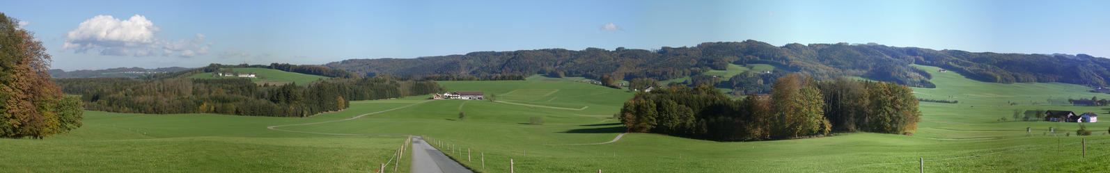 After leaving Riedlkam - view to east, to the village of Reitsberg