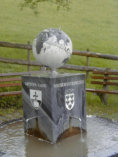 small monument marking the confluence