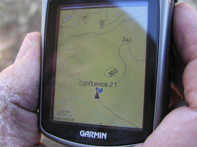 GPS with contours and confluence waypoint