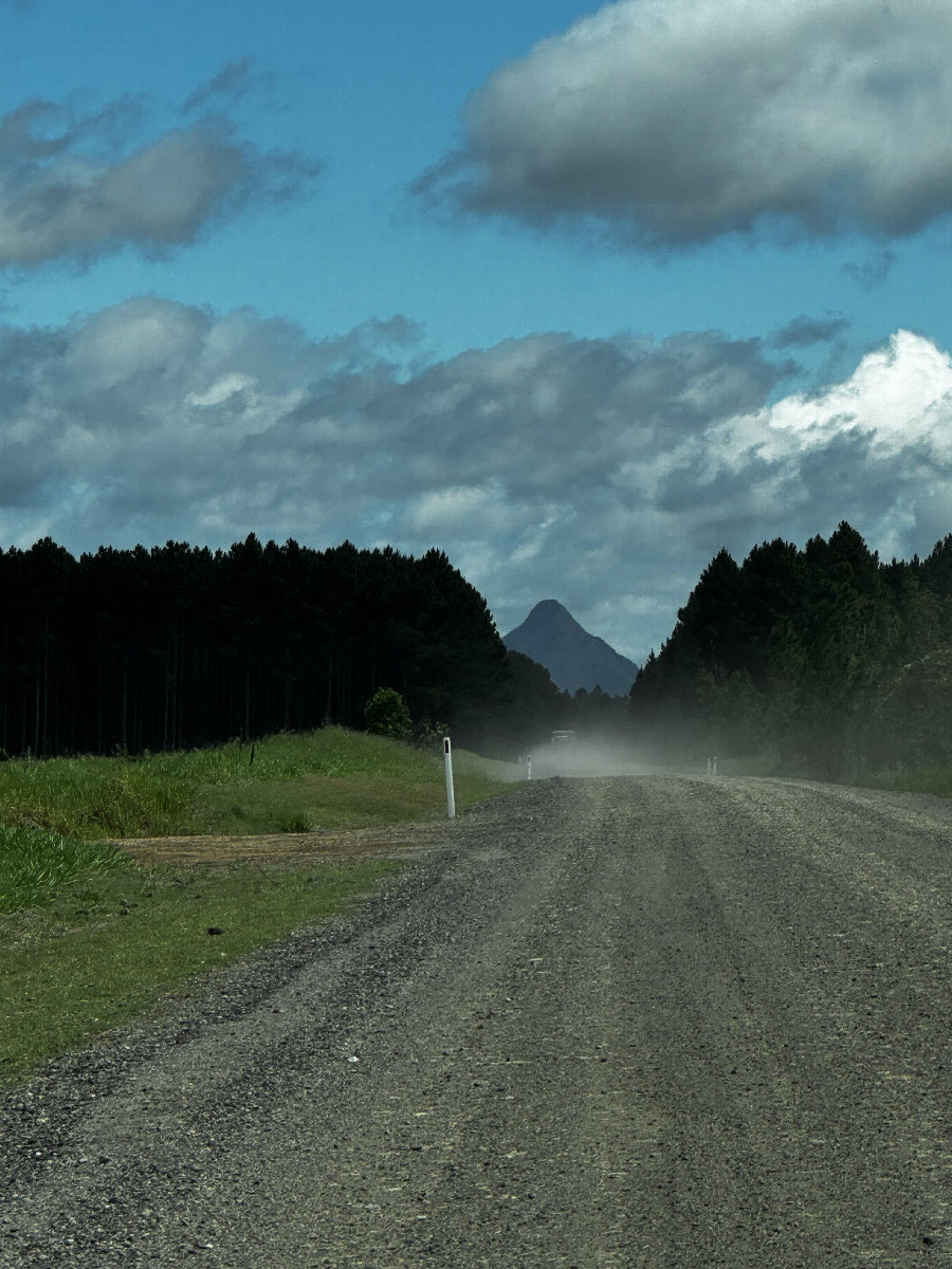 Abfahrt von der Beerburrum Donnybrook Rd.