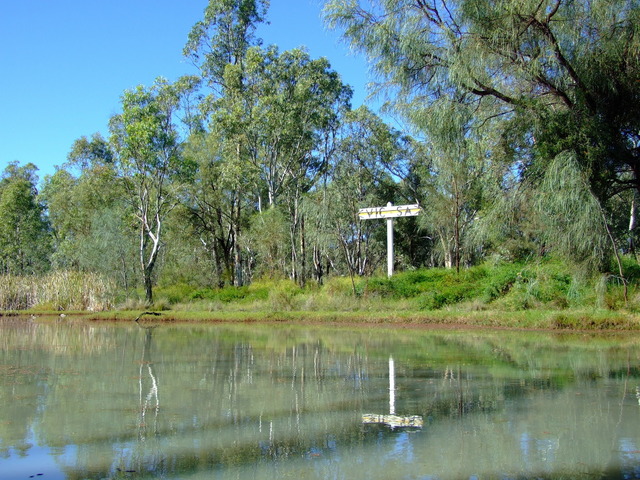 Victoria - South Australia Border Marker only viewable from the Murray