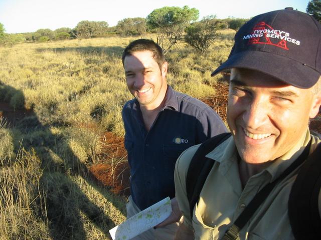 Shane & Peter on the way to the confluence