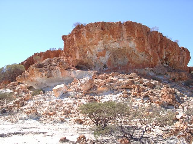 Breakaway formation near the confluence