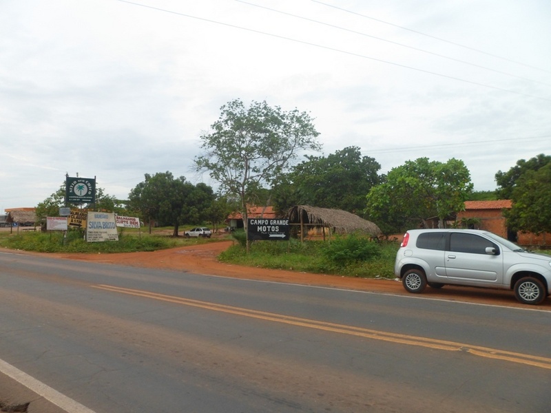 Início da estrada de terra - beginning of dirt road