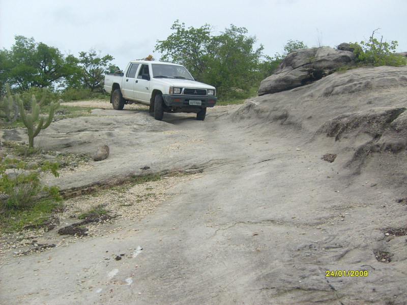 Estrada de pedra. Dirty road