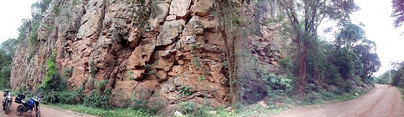 Caminhos da região. Tracks in the region