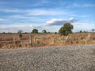 #10: Entrada da fazenda onde se localiza a confluência (interessante comparar esta foto com a da visita anterior) - entrance of the farm where lies the confluence (it's interesting to compare this photo with the previous visit one)