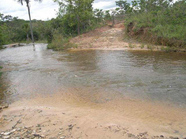 Crossing ribeirao das Lajes